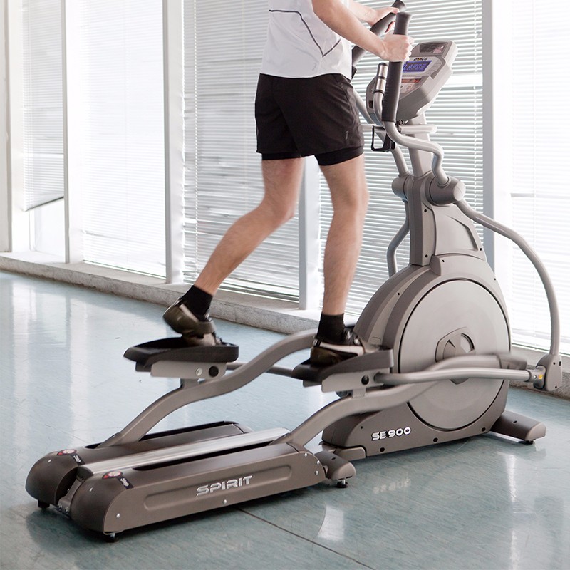 DYACO岱宇SE900进口静音太空漫步登山椭圆机商用自发电椭圆仪